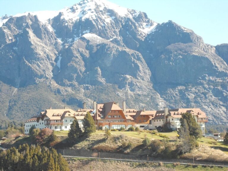 Hotéis em Bariloche: o Hotel Llao Llao entre lagos e montanhas