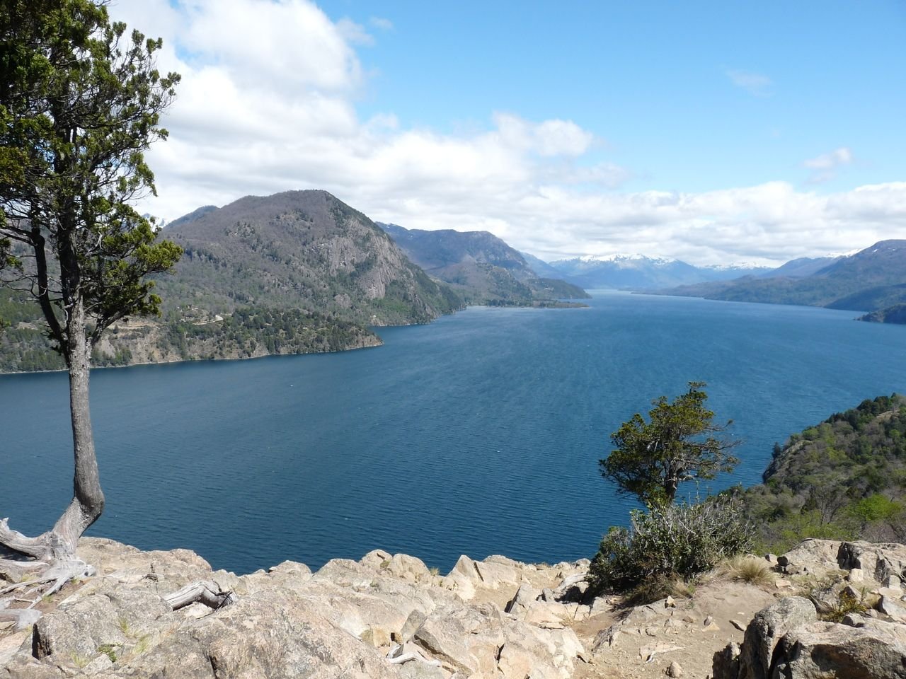 Panorâmica do Lago Lácar, em San Martín de los Andes