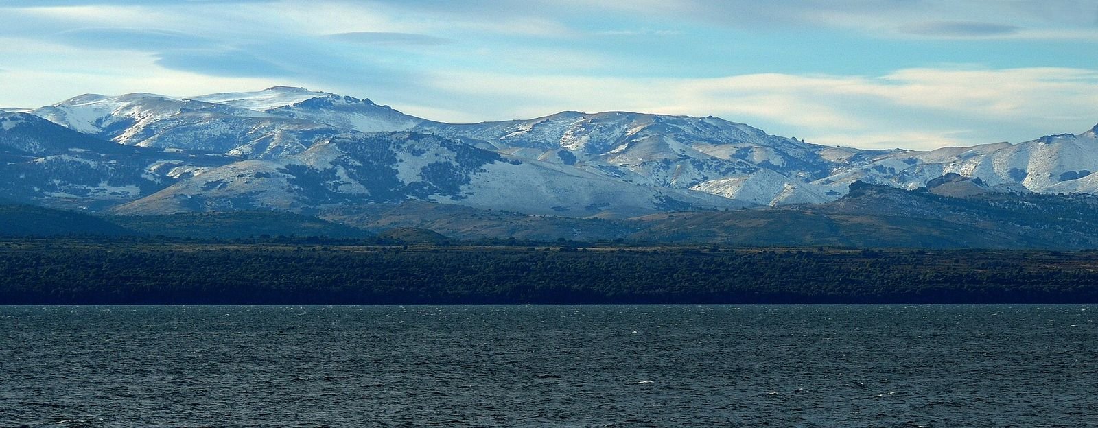Roteiro de Bariloche: vista panorâmica do Lago Nahuel Huapi e da cordilheira